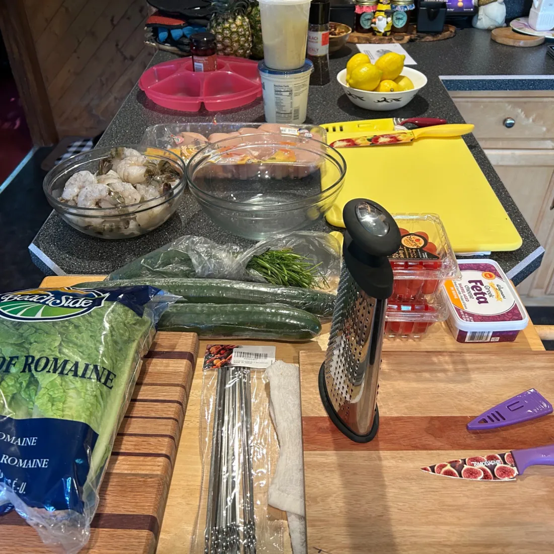 A Greek night at home &mdash; Mary Beth Zangi & friends