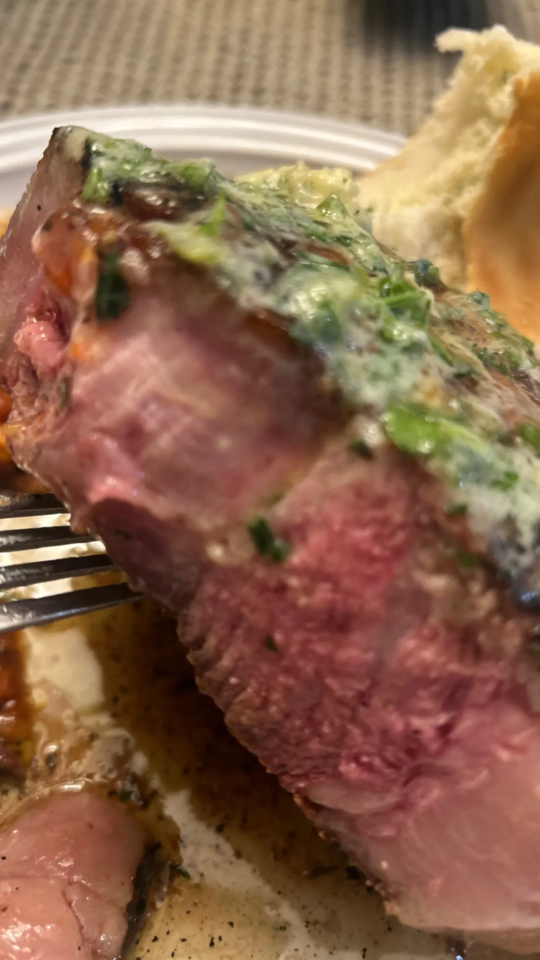 Perfect Steaks &mdash; Rested, sliced, edge to edge